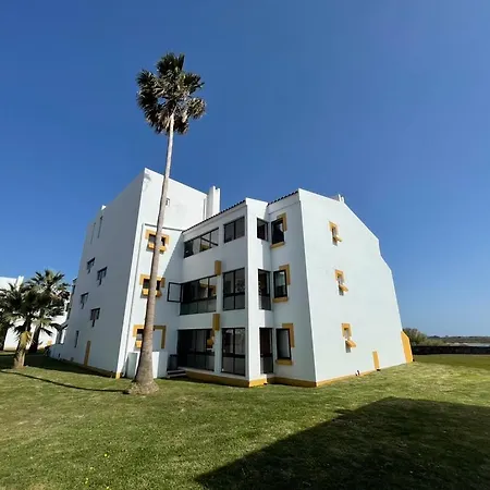Lägenhet Lovely With Balcony - Beach Front Line By Lovelystay Tavira